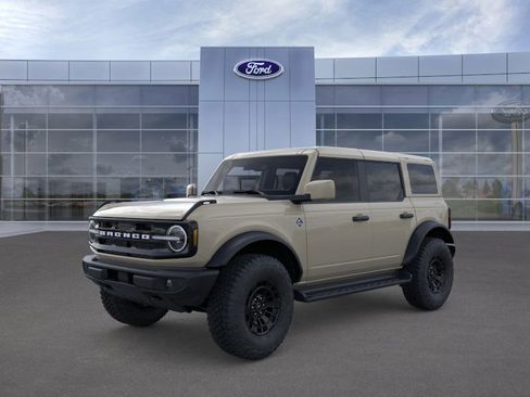 New 2026 Ford Bronco Outer Banks w/ Sasquatch Package image 1