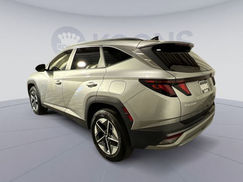 Used 2025 Hyundai Tucson SEL AWD/4WD image 14