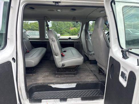 Used 2013 Ford E-350 and Econoline 350 XL RWD image 12