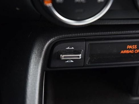 Used 2019 MAZDA MX-5 Miata RF Grand Touring RWD image 16