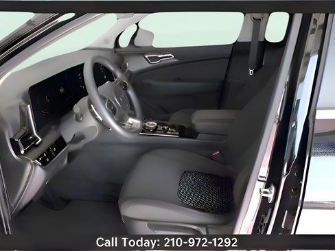 Certified 2024 Kia Sportage LX image 10