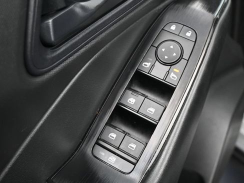 Used 2024 Nissan Rogue S FWD image 13