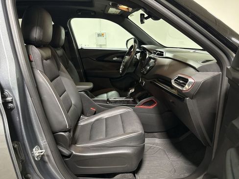 Used 2021 Chevrolet TrailBlazer RS w/ Sun and Liftgate Package FWD image 22