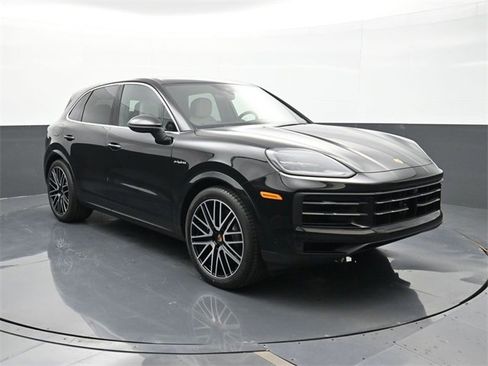 New 2025 Porsche Cayenne E-Hybrid image 26