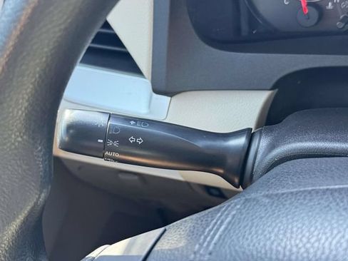 Used 2015 Toyota Sienna LE FWD image 20