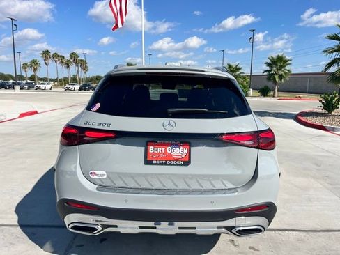 New 2026 Mercedes-Benz GLC 300 image 6