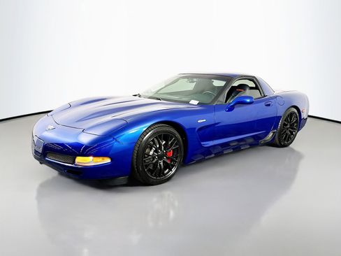 Used 2003 Chevrolet Corvette Z06 RWD image 3