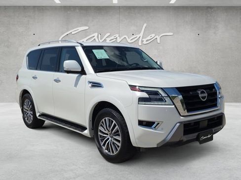 Used 2024 Nissan Armada SL w/ Captain's Chairs Package RWD image 2