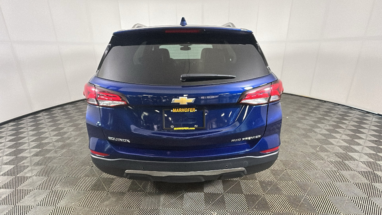 Used 2022 Chevrolet Equinox Premier AWD/4WD image 4