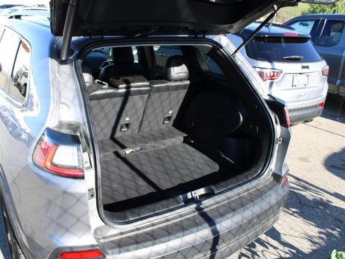 Used 2021 Jeep Cherokee Limited image 33