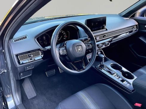 Certified 2025 Honda Civic Sport image 12