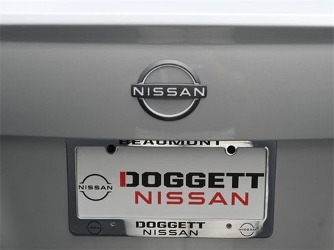 New 2025 Nissan Versa SV w/ Trunk Package image 10