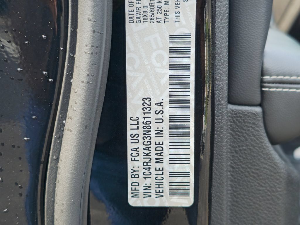 Used 2022 Jeep Grand Cherokee L Laredo w/ Luxury Tech Group I AWD/4WD image 29