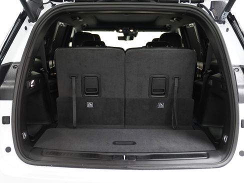 New 2025 Jeep Grand Cherokee L Limited image 9