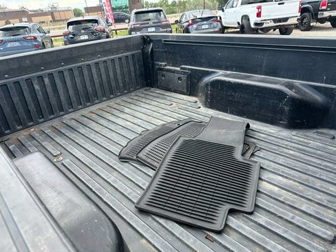 Used 2016 Toyota Tacoma TRD Off-Road AWD/4WD image 25