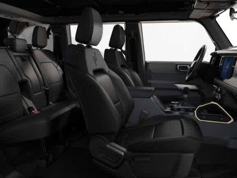 New 2025 Ford Bronco Badlands image 7
