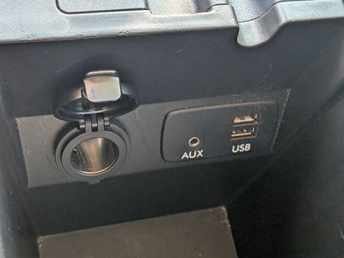 Used 2018 Subaru Crosstrek 2.0i Limited AWD/4WD image 32