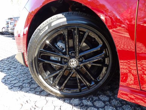 Used 2025 Toyota Camry SE image 26