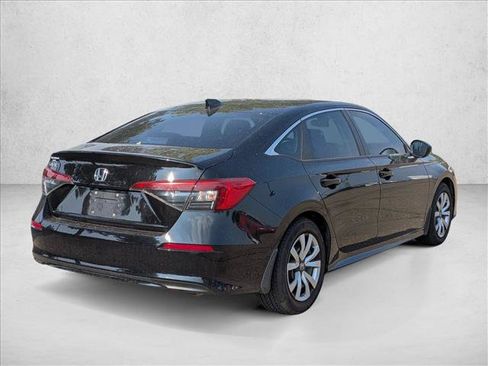 Used 2022 Honda Civic LX image 5