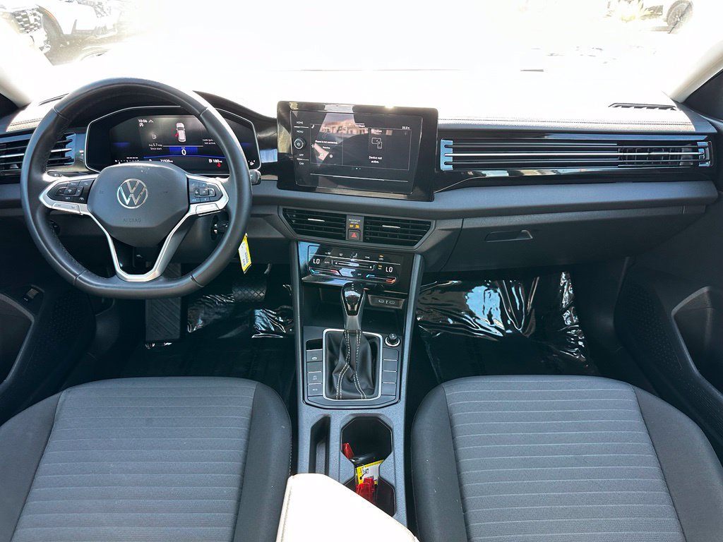Used 2025 Volkswagen Jetta S FWD image 19