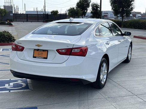 Used 2023 Chevrolet Malibu LT image 3