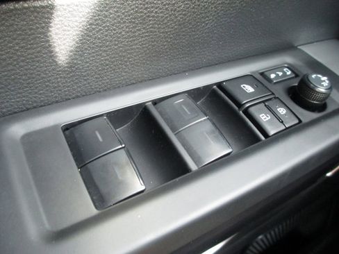 Used 2024 Toyota Tundra Platinum image 30