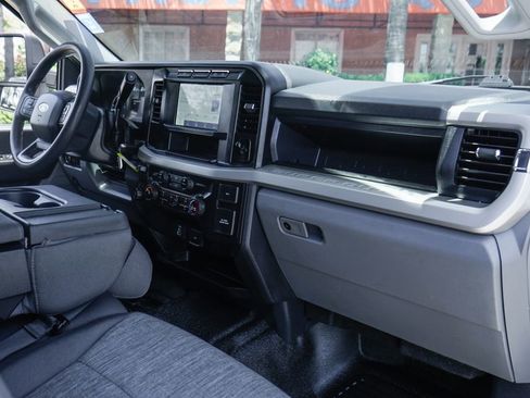 Used 2023 Ford F350 XL w/ XL Driver Assist Package AWD/4WD image 35