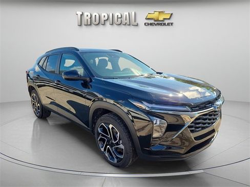 New 2026 Chevrolet Trax RS w/ Driver Confidence Package image 7