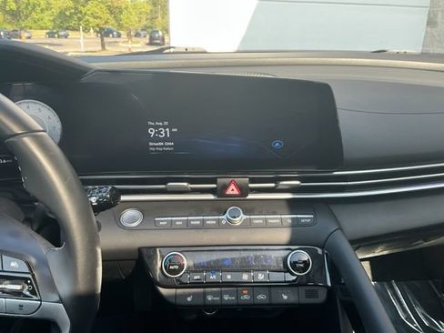 Certified 2024 Hyundai Elantra SEL w/ Convenience Package FWD image 25