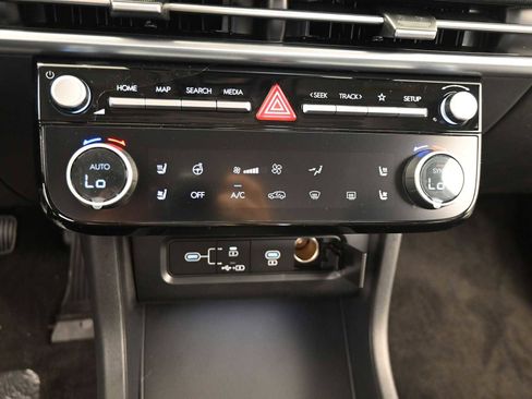 New 2026 Hyundai Tucson Limited image 16