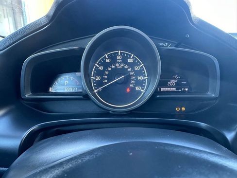 Used 2017 MAZDA MAZDA3 Touring image 15