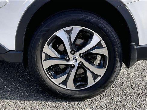 Used 2021 Subaru Outback Limited image 10