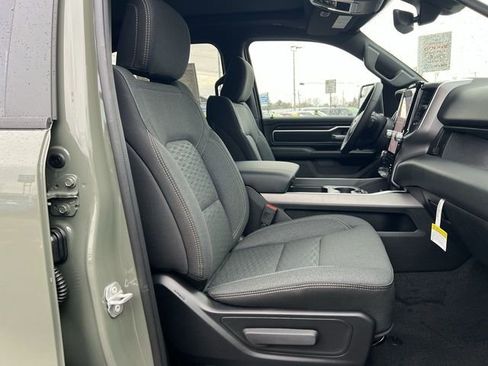 New 2026 RAM 1500 4x4 Crew Cab image 19