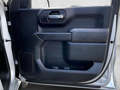 Used 2021 Chevrolet Silverado 1500 Custom image 19
