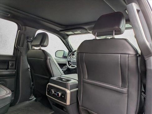 Used 2023 Ford Expedition Limited image 26