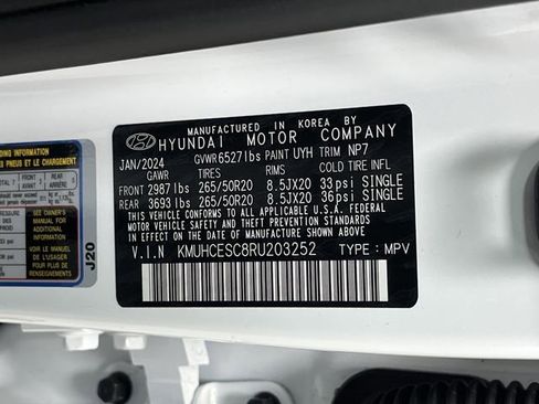 Used 2024 Genesis GV80 3.5T w/ Advanced Package image 43