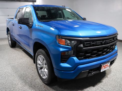 Used 2024 Chevrolet Silverado 1500 Custom AWD/4WD image 5