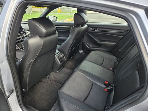 Used 2022 Honda Accord Sport image 11