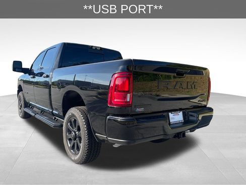Used 2025 RAM 3500 Big Horn image 8
