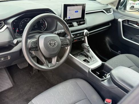 Used 2024 Toyota RAV4 XLE AWD/4WD image 10
