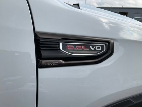 Used 2024 GMC Sierra 1500 AT4X AWD/4WD image 9