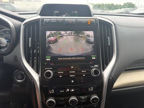 Used 2022 Subaru Ascent Limited AWD/4WD image 9