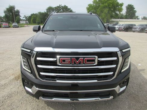 New 2026 GMC Yukon XL Elevation w/ Elevation Premium Package AWD/4WD image 10