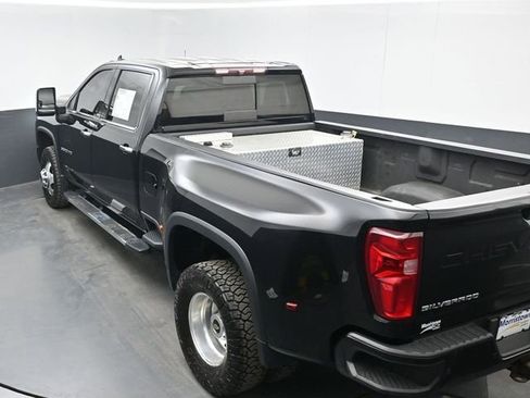 Used 2022 Chevrolet Silverado 3500 High Country w/ Safety Package II AWD/4WD image 36