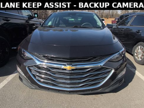 Used 2023 Chevrolet Malibu LT image 2