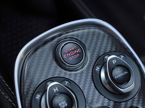 Used 2017 McLaren 570S RWD image 72