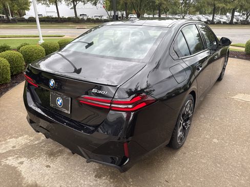 New 2026 BMW 530i xDrive w/ Executive Package image 5
