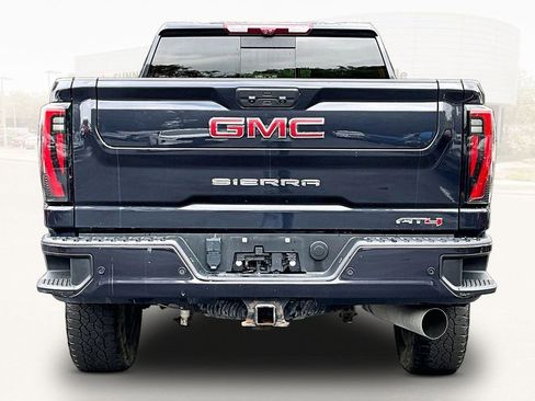 Used 2024 GMC Sierra 2500 AT4 w/ AT4 Premium Plus Package AWD/4WD image 5