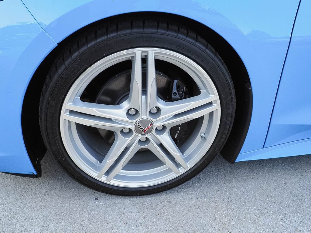 Used 2024 Chevrolet Corvette Stingray Premium Conv w/ Stealth Interior Trim Package RWD image 33