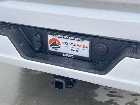 New 2026 GMC Sierra 1500 Elevation image 29